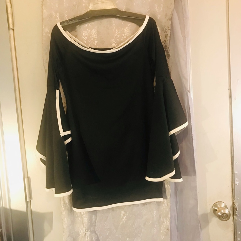 Awesome dress this dress is SO cute on..